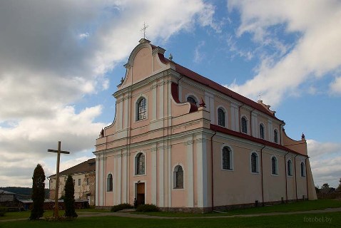 Костел Святого Яна Крестителя и монастырь францисканцев