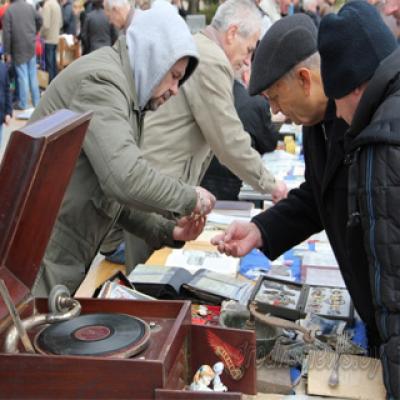 Выставки коллекционного материала и предметов старины “Гарадзенскі скарабей”