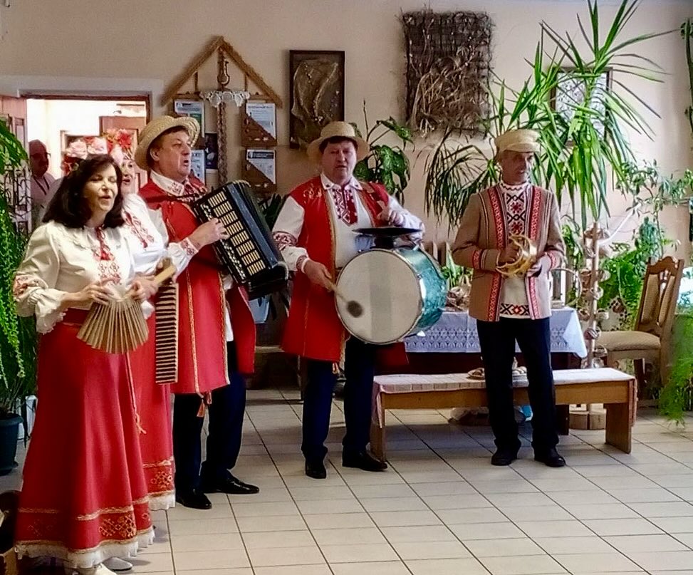 Nuoširdžiai sveikiname, kviečiame į svečius