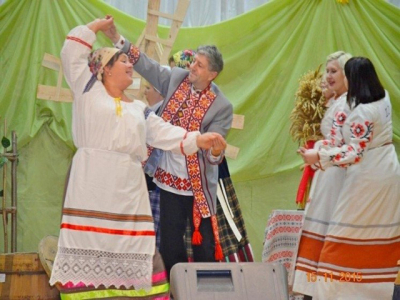 «Танцы па-беларуску» Квасовского центра культуры