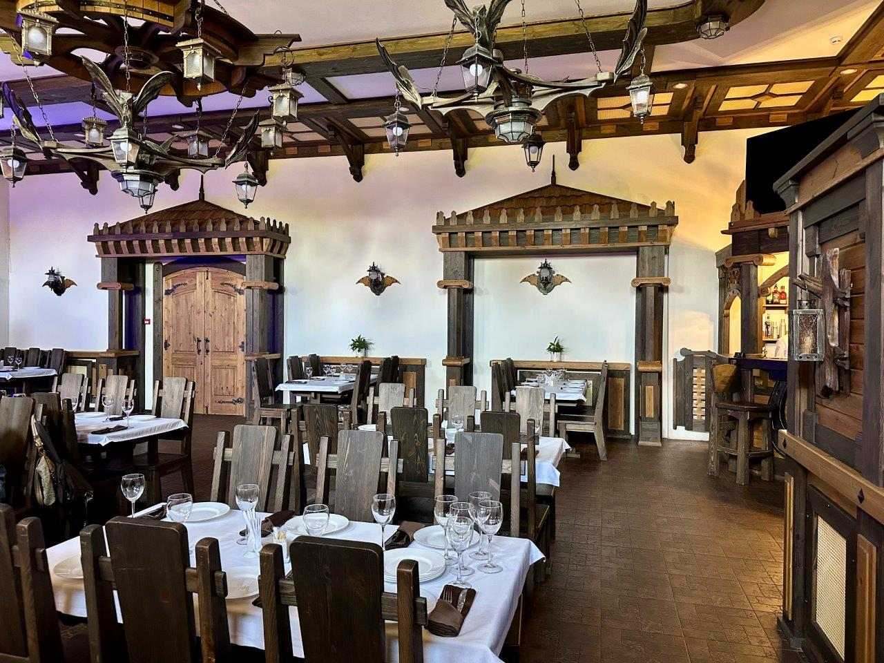 Ресторан в усадьбе "Пусловскихъ"