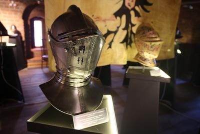 W Zamku Lidzkim została otwarta wyjątkowa wystawa średniowiecznych zbroi