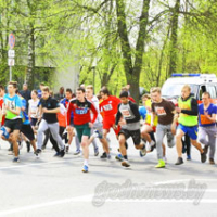 Open city field and track relayrace in the streets of Grodno 