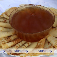 HOLIDAY PANCAKES &laquo;PANCAKES IS IN THE MORNING AND IN THE DINNER &ndash; WE ALL LIVE WITHOUT THE TROUBLES&raquo;