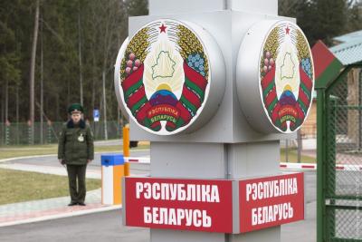Всех приезжающих из «неблагоприятных» стран в Беларусь будут отправлять на карантин на две недели