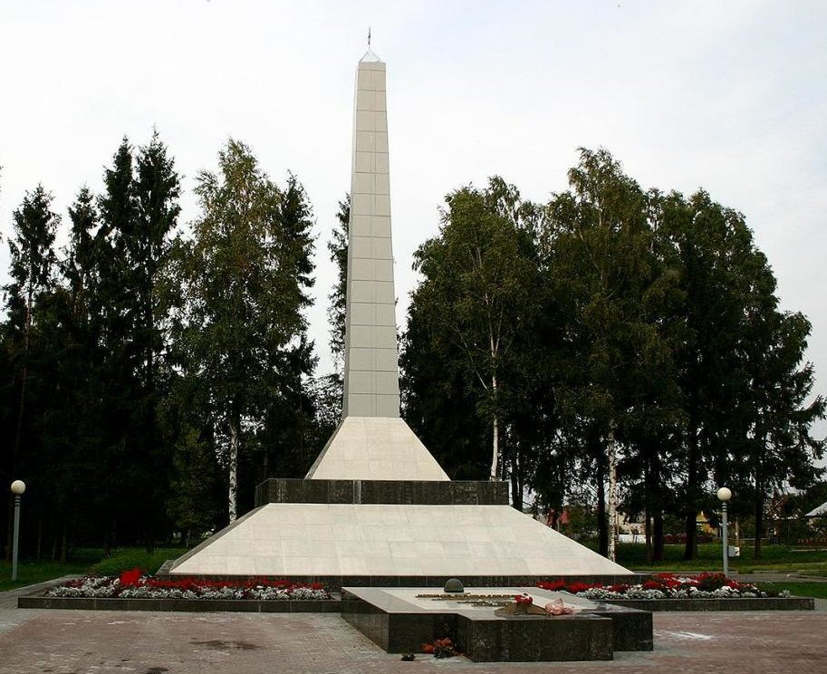 Masowy grób żołnierzy radzieckich