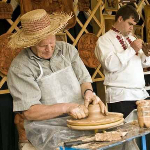 Trade Fairs of craftsmen and artists of amateur association &quot;Garadzenskі Kalaryt&quot;